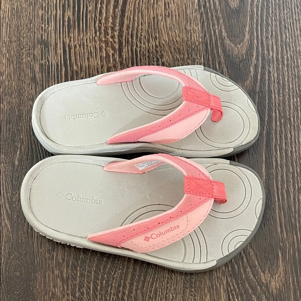 Columbia Toddler Girls Oliver Springs Pink and Gray Flip Flops size 9
